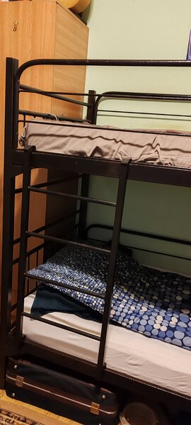 Pat supraetajat din fier forjat